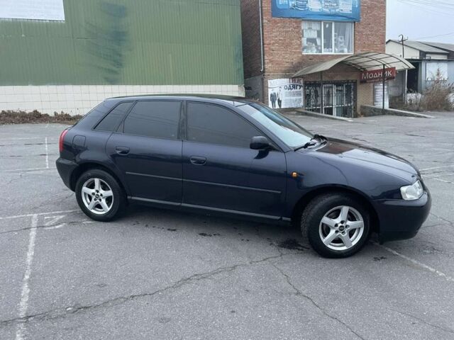 Синий Ауди А3, объемом двигателя 1.8 л и пробегом 265 тыс. км за 3800 $, фото 5 на Automoto.ua