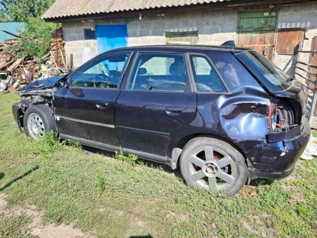 Синий Ауди А3, объемом двигателя 1.6 л и пробегом 220 тыс. км за 1700 $, фото 7 на Automoto.ua