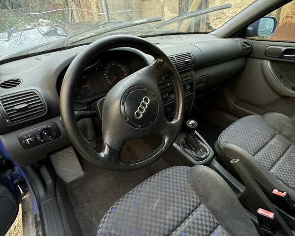 Синий Ауди А3, объемом двигателя 1.6 л и пробегом 273 тыс. км за 700 $, фото 19 на Automoto.ua