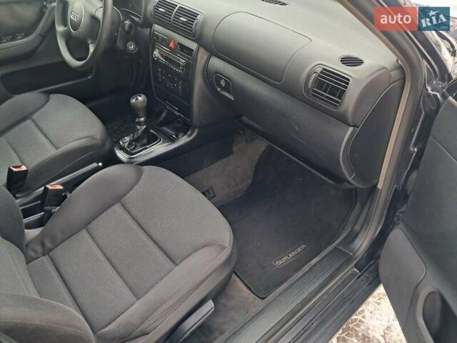 Синій Ауді А3, об'ємом двигуна 1.6 л та пробігом 345 тис. км за 3850 $, фото 47 на Automoto.ua