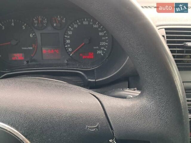 Синій Ауді А3, об'ємом двигуна 1.6 л та пробігом 345 тис. км за 3850 $, фото 58 на Automoto.ua