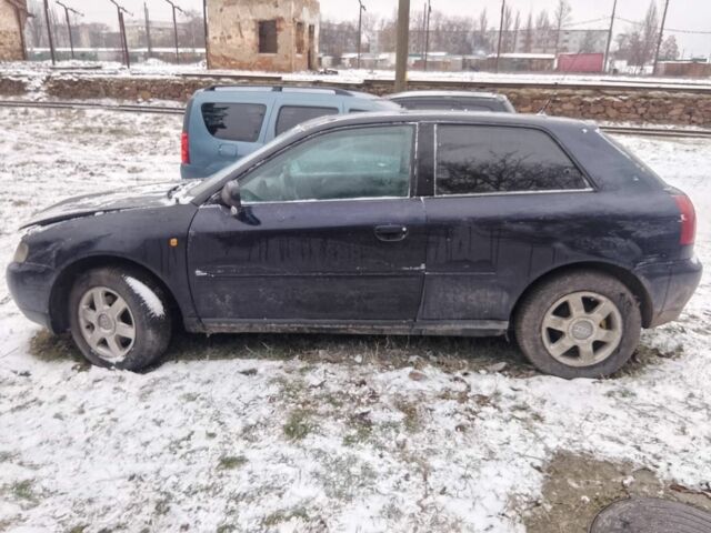 Синий Ауди А3, объемом двигателя 2 л и пробегом 370 тыс. км за 500 $, фото 1 на Automoto.ua