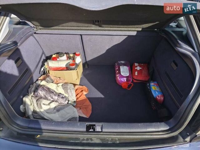 Синий Ауди А3, объемом двигателя 1.6 л и пробегом 265 тыс. км за 4000 $, фото 2 на Automoto.ua