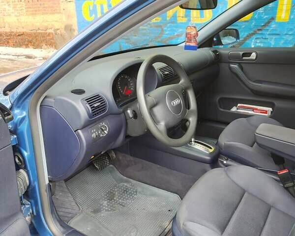 Синий Ауди А3, объемом двигателя 1.8 л и пробегом 156 тыс. км за 5500 $, фото 9 на Automoto.ua