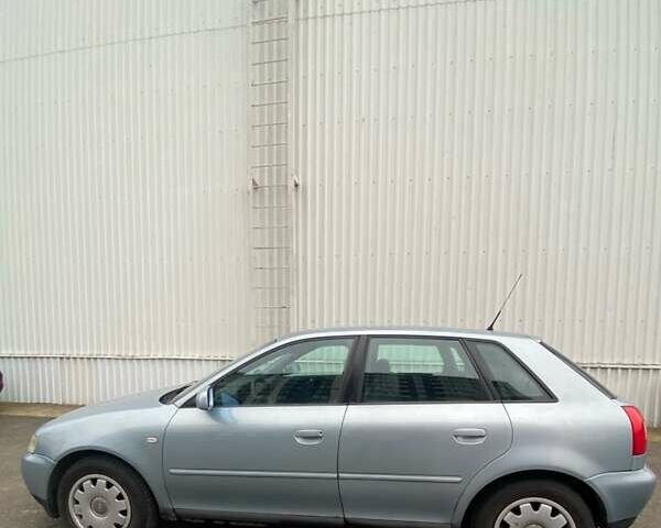 Синий Ауди А3, объемом двигателя 1.6 л и пробегом 200 тыс. км за 4000 $, фото 2 на Automoto.ua