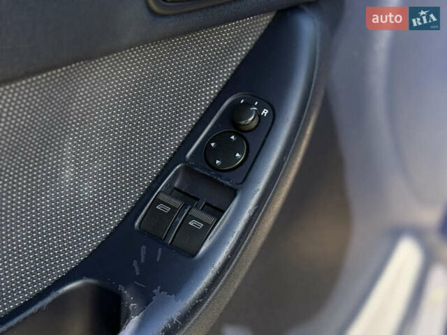 Ауди А3 2001 в Киеве на Automoto.ua Синий Ауди А3, объемом двигателя 1.78 л и пробегом 312 тыс. км за 3950 $, фото 11 на Automoto.ua