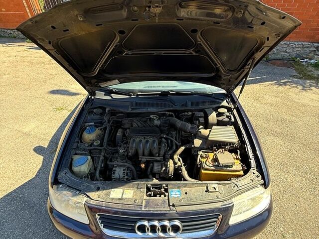 Ауди А3 2001 в Харькове на Automoto.ua Синий Ауди А3, объемом двигателя 1.6 л и пробегом 260 тыс. км за 3250 $, фото 7 на Automoto.ua