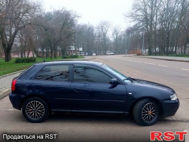 Синий Ауди А3, объемом двигателя 1.9 л и пробегом 150 тыс. км за 4000 $, фото 3 на Automoto.ua