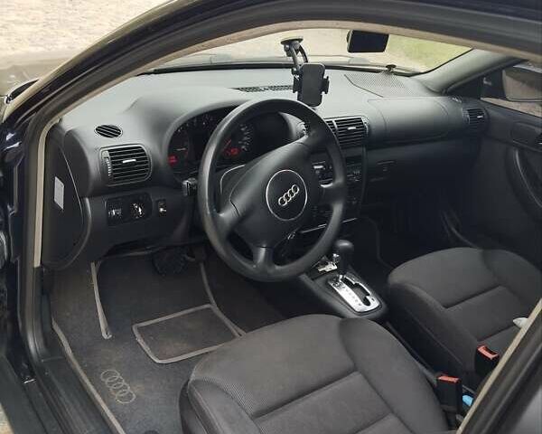 Синій Ауді А3, об'ємом двигуна 1.9 л та пробігом 211 тис. км за 4850 $, фото 3 на Automoto.ua