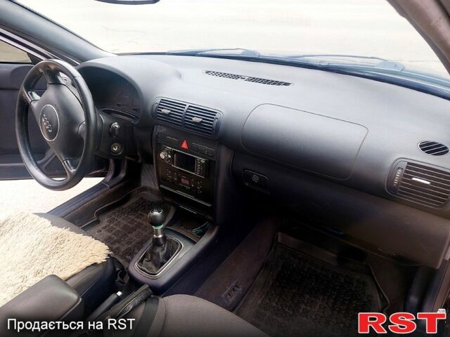 Синий Ауди А3, объемом двигателя 1.9 л и пробегом 150 тыс. км за 4000 $, фото 8 на Automoto.ua