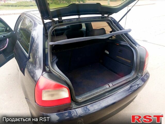 Синий Ауди А3, объемом двигателя 1.9 л и пробегом 150 тыс. км за 4000 $, фото 12 на Automoto.ua