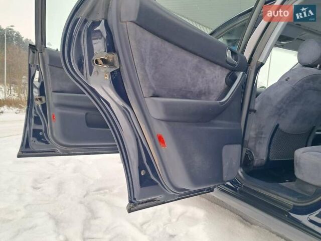 Синий Ауди А3, объемом двигателя 1.6 л и пробегом 227 тыс. км за 4200 $, фото 39 на Automoto.ua