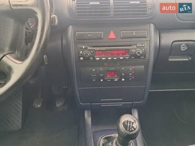 Синий Ауди А3, объемом двигателя 1.6 л и пробегом 227 тыс. км за 4200 $, фото 61 на Automoto.ua