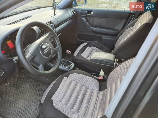 Синий Ауди А3, объемом двигателя 1.6 л и пробегом 245 тыс. км за 3600 $, фото 13 на Automoto.ua