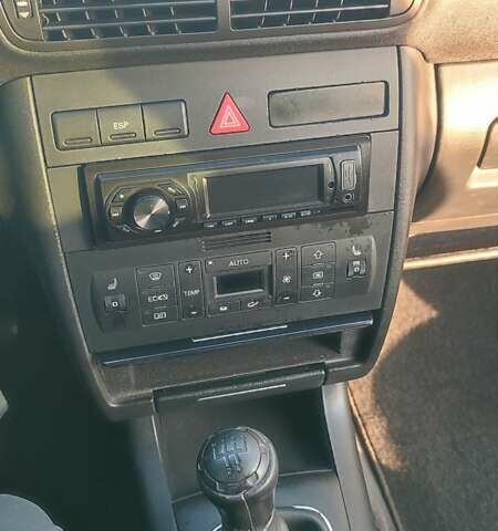 Синий Ауди А3, объемом двигателя 1.6 л и пробегом 173 тыс. км за 5100 $, фото 18 на Automoto.ua