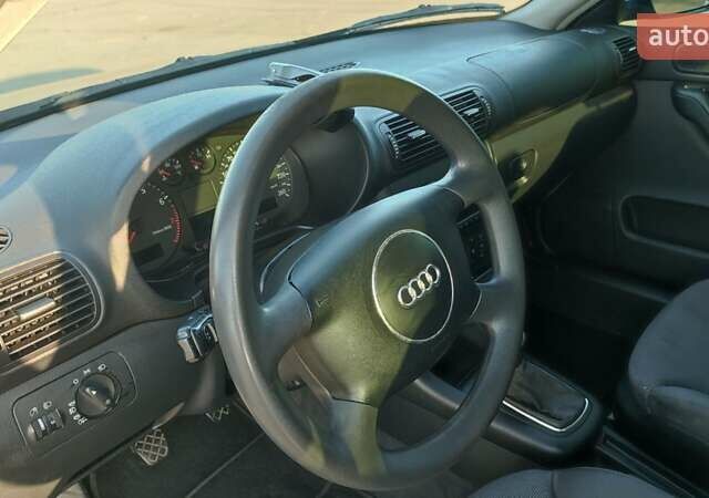 Синий Ауди А3, объемом двигателя 1.6 л и пробегом 173 тыс. км за 5100 $, фото 14 на Automoto.ua