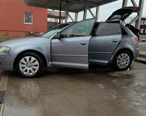 Синий Ауди А3, объемом двигателя 2 л и пробегом 230 тыс. км за 5600 $, фото 1 на Automoto.ua