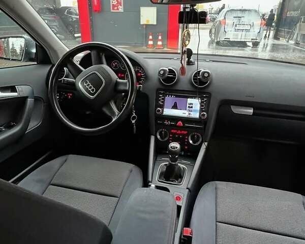 Синий Ауди А3, объемом двигателя 2 л и пробегом 230 тыс. км за 5600 $, фото 2 на Automoto.ua