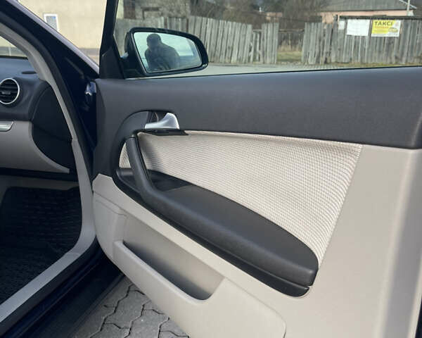 Синий Ауди А3, объемом двигателя 1.6 л и пробегом 148 тыс. км за 5500 $, фото 27 на Automoto.ua