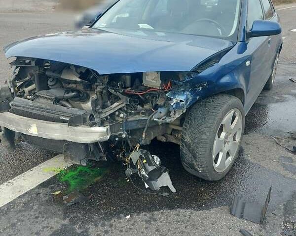 Синій Ауді А3, об'ємом двигуна 1.6 л та пробігом 260 тис. км за 3000 $, фото 4 на Automoto.ua