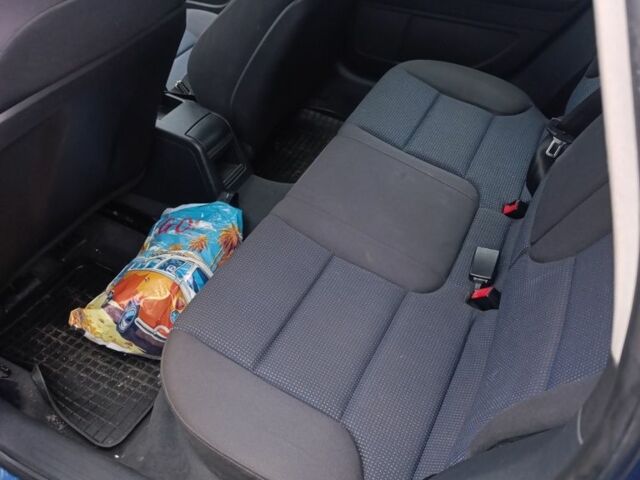 Синий Ауди А3, объемом двигателя 1.6 л и пробегом 240 тыс. км за 6500 $, фото 5 на Automoto.ua