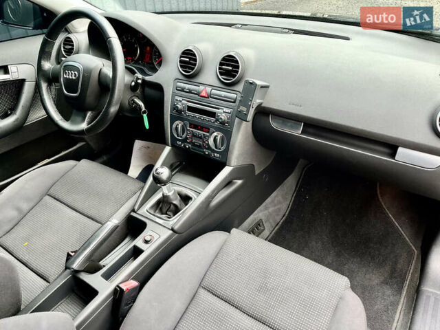 Синий Ауди А3, объемом двигателя 1.6 л и пробегом 248 тыс. км за 6400 $, фото 22 на Automoto.ua