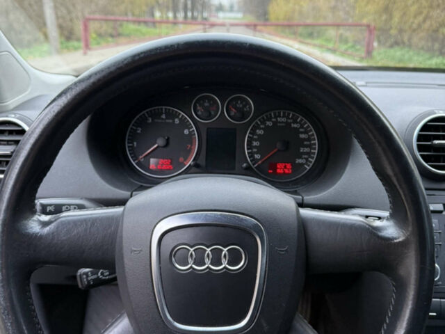 Синій Ауді А3, об'ємом двигуна 2 л та пробігом 166 тис. км за 6500 $, фото 4 на Automoto.ua