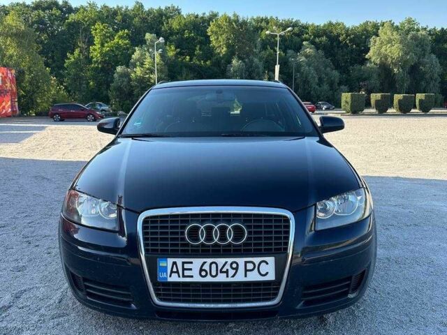 Синий Ауди А3, объемом двигателя 2 л и пробегом 300 тыс. км за 5700 $, фото 1 на Automoto.ua
