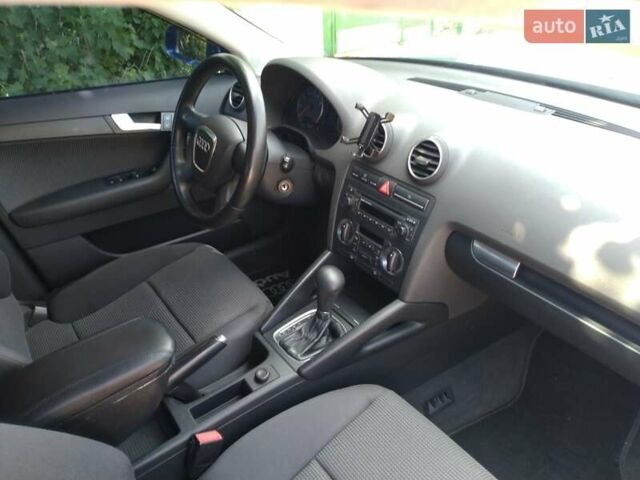 Синій Ауді А3, об'ємом двигуна 1.6 л та пробігом 141 тис. км за 8100 $, фото 8 на Automoto.ua