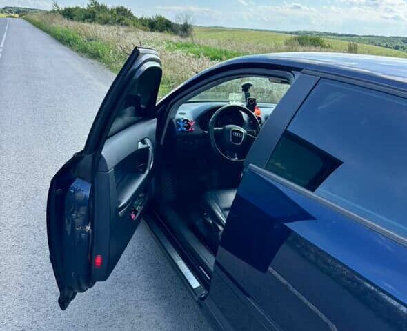 Ауді А3 2006 у Львові на Automoto.ua Синій Ауді А3, об'ємом двигуна 1.6 л та пробігом 263 тис. км за 5300 $, фото 1 на Automoto.ua