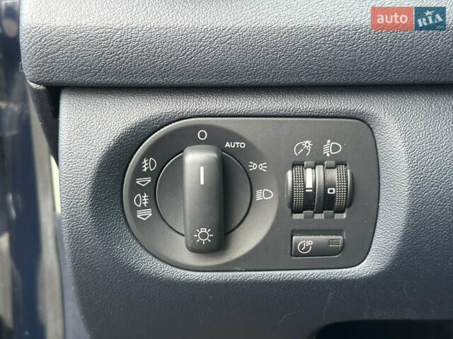 Синий Ауди А3, объемом двигателя 1.6 л и пробегом 206 тыс. км за 7499 $, фото 28 на Automoto.ua