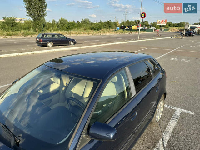 Синий Ауди А3, объемом двигателя 1.6 л и пробегом 268 тыс. км за 6800 $, фото 6 на Automoto.ua