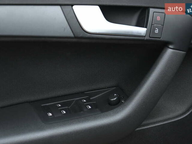 Синій Ауді А3, об'ємом двигуна 1.6 л та пробігом 212 тис. км за 8300 $, фото 14 на Automoto.ua