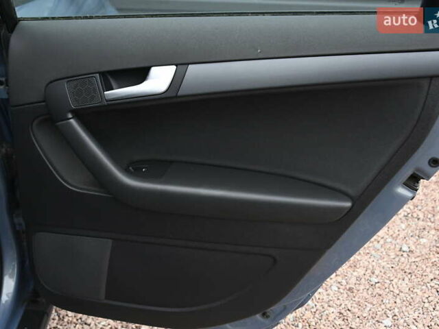 Синій Ауді А3, об'ємом двигуна 1.6 л та пробігом 212 тис. км за 8300 $, фото 24 на Automoto.ua