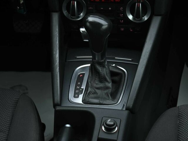 Синий Ауди А3, объемом двигателя 1.6 л и пробегом 212 тыс. км за 8300 $, фото 16 на Automoto.ua