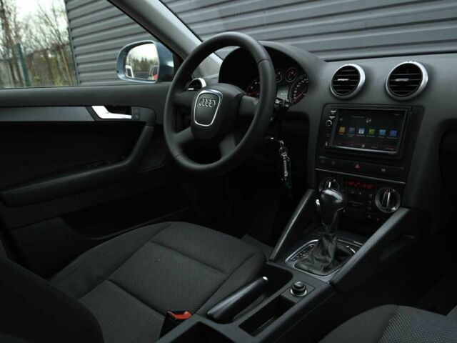 Синий Ауди А3, объемом двигателя 1.6 л и пробегом 212 тыс. км за 8300 $, фото 15 на Automoto.ua