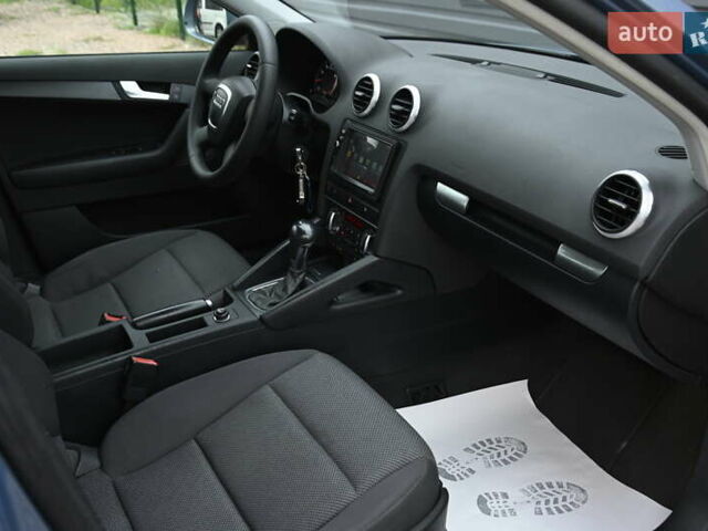 Синий Ауди А3, объемом двигателя 1.6 л и пробегом 212 тыс. км за 7900 $, фото 29 на Automoto.ua