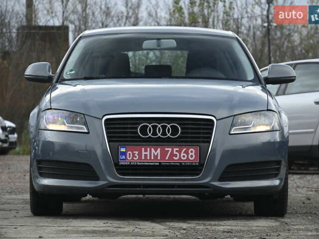 Синій Ауді А3, об'ємом двигуна 1.6 л та пробігом 212 тис. км за 8300 $, фото 3 на Automoto.ua