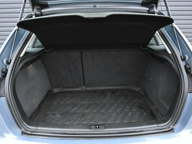 Синий Ауди А3, объемом двигателя 1.6 л и пробегом 212 тыс. км за 8300 $, фото 19 на Automoto.ua