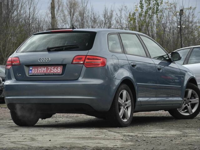 Синий Ауди А3, объемом двигателя 1.6 л и пробегом 212 тыс. км за 8300 $, фото 7 на Automoto.ua