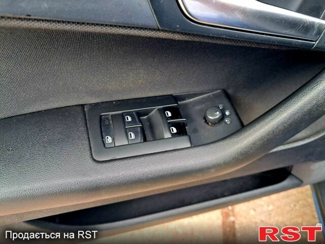 Синий Ауди А3, объемом двигателя 1.6 л и пробегом 255 тыс. км за 8950 $, фото 9 на Automoto.ua