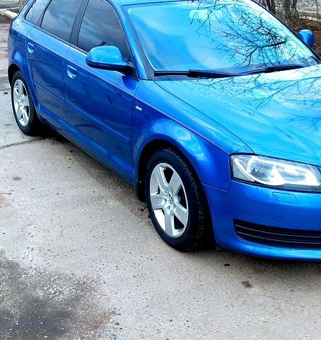 Синий Ауди А3, объемом двигателя 1.6 л и пробегом 255 тыс. км за 8950 $, фото 1 на Automoto.ua