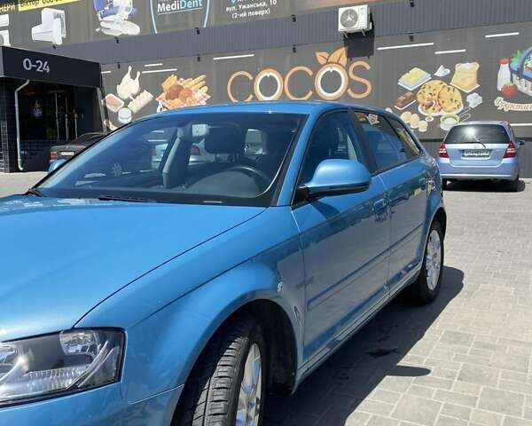 Синий Ауди А3, объемом двигателя 1.39 л и пробегом 221 тыс. км за 8000 $, фото 2 на Automoto.ua