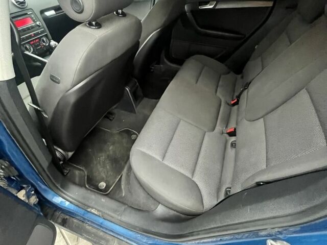 Синій Ауді А3, об'ємом двигуна 1.6 л та пробігом 265 тис. км за 7350 $, фото 9 на Automoto.ua