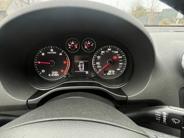 Синій Ауді А3, об'ємом двигуна 1.6 л та пробігом 265 тис. км за 7350 $, фото 8 на Automoto.ua