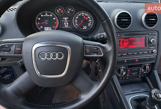 Синій Ауді А3, об'ємом двигуна 1.8 л та пробігом 163 тис. км за 9650 $, фото 27 на Automoto.ua