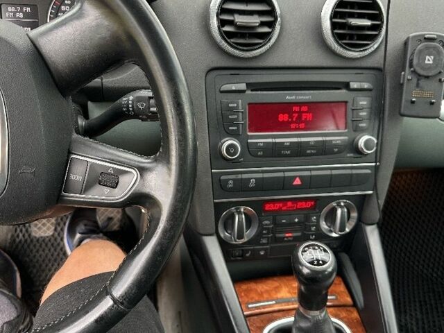 Синий Ауди А3, объемом двигателя 1.6 л и пробегом 256 тыс. км за 9650 $, фото 8 на Automoto.ua