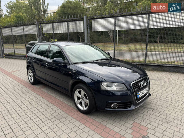 Синий Ауди А3, объемом двигателя 2 л и пробегом 184 тыс. км за 7500 $, фото 1 на Automoto.ua