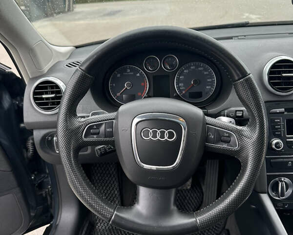 Синий Ауди А3, объемом двигателя 1.97 л и пробегом 185 тыс. км за 12300 $, фото 21 на Automoto.ua