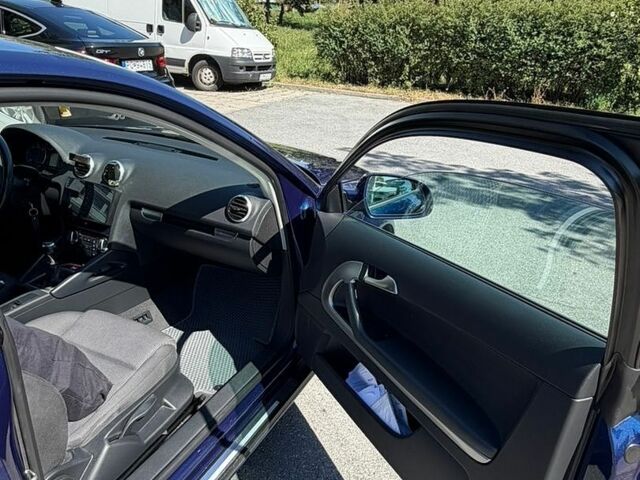 Синій Ауді А3, об'ємом двигуна 1.6 л та пробігом 290 тис. км за 6800 $, фото 5 на Automoto.ua